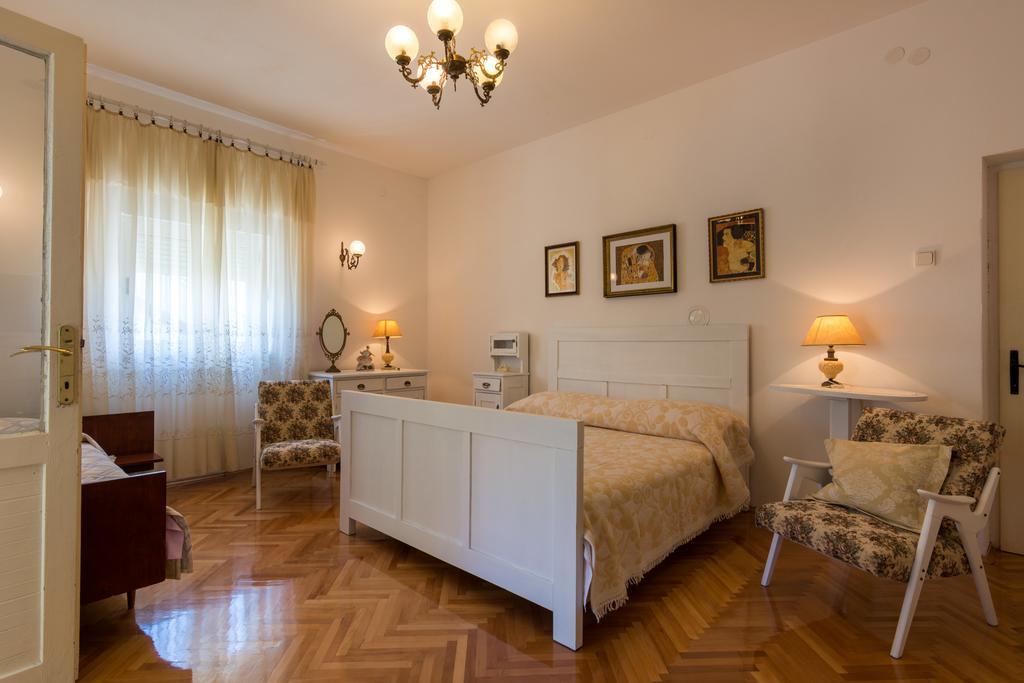 Apartments Coce トロギール エクステリア 写真
