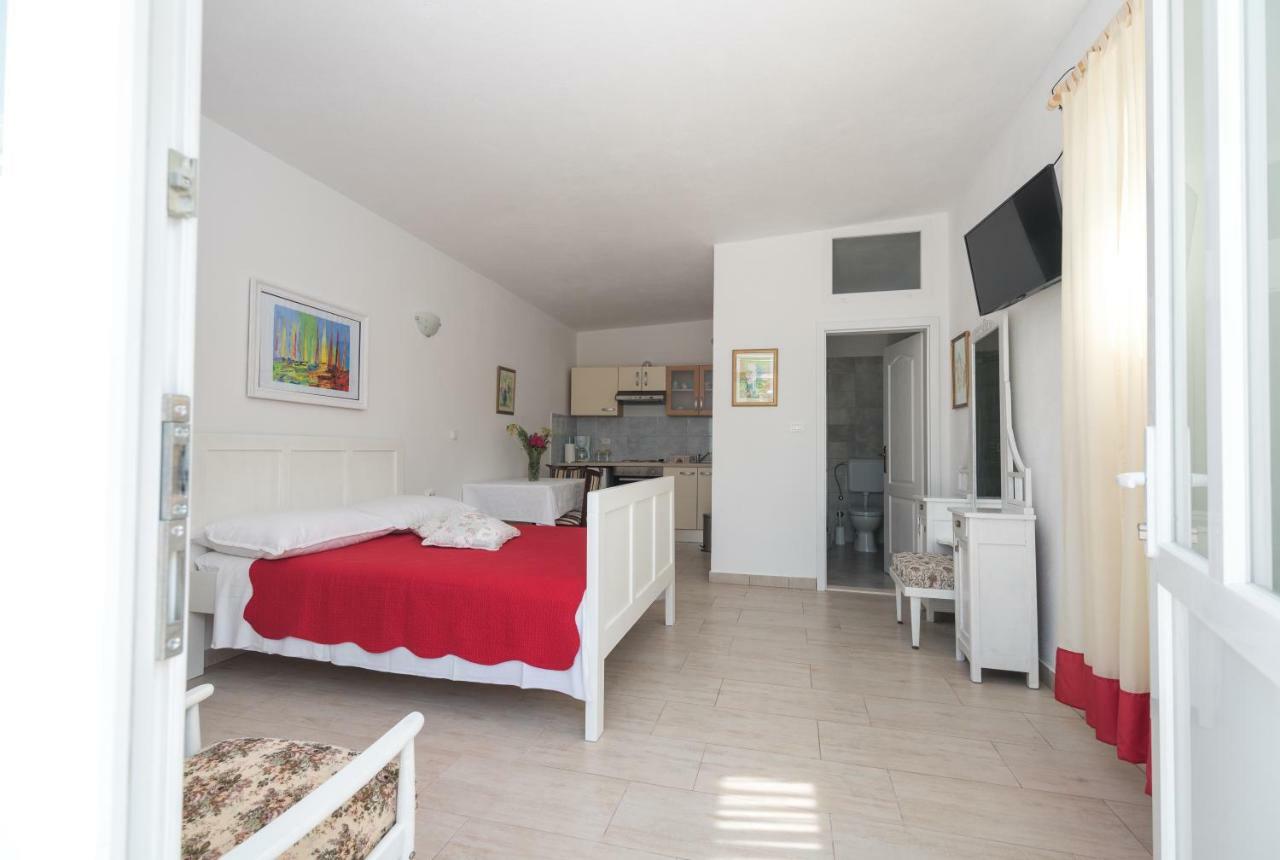 Apartments Coce トロギール エクステリア 写真